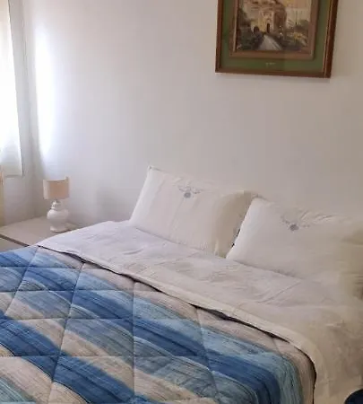 San Clemente Holidays Apartmán *